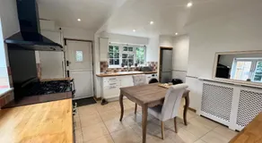 Cosy Single Room for ONE person - Image 4