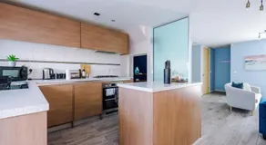 Luxury City Stay Coop Live & Etihad with Free Parking - Image 4