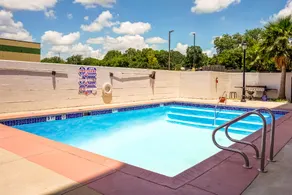 OYO Hotel Killeen East Central - Image 2