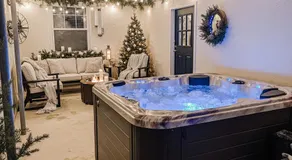 The Perfumers House Hot Tub Near St Pete Beach - Image 4