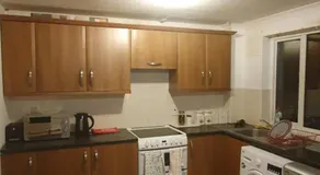 Spacious and Serene Stay near Milton Keynes centre - Image 4