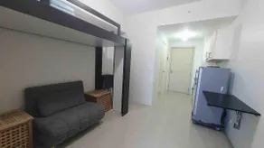 One-BR Unit w/ Balcony (Penthouse Floor) - Image 4