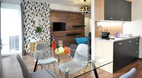 ONE Luxury Suites Eger - Image 3