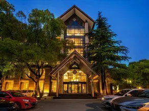 Beishan Business Hotel - Image 4