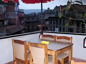 Ganesh Guest House - Image 5
