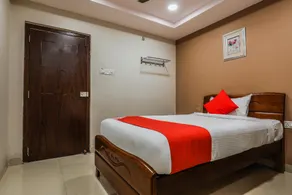 Hotel Padmini Elite - Image 5