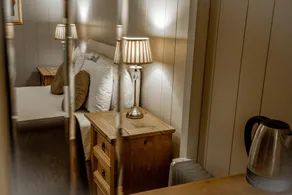 No 1 Hotel - Image 1