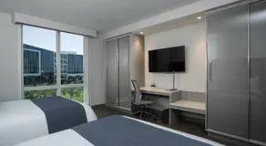 Innovation Hotel - Image 2