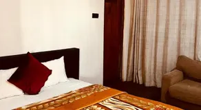 The Budget White House Hotel - Image 2