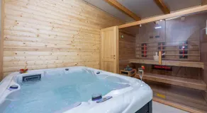 Villa Antani with heated pool, sauna & jacuzzi - Image 5