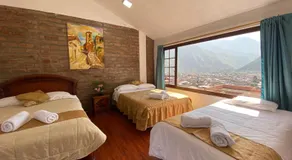 Mercedes Restaurant B&B - Image 2