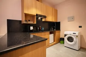 Luxury Private Studio Apt | Stayflix & Chill | - Image 5