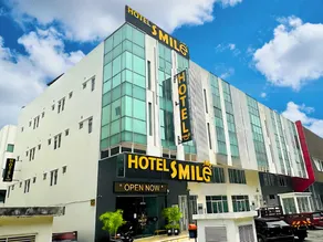 Smile Hotel Subang Airport - Image 1
