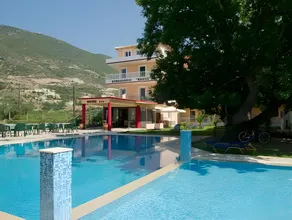 Kalias Hotel - Image 4