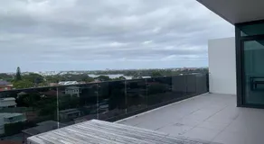 2 bedroom In the Middle of Sydney with Beautiful River View - Image 5