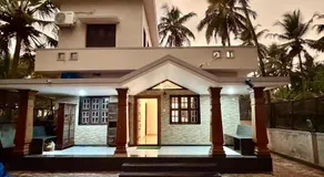 Tri Riverfront Homestay - Image 4