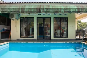 Urbanview Resort Syariah Khansa Cisarua Puncak by RedDoorz - Image 3