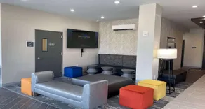 Best Western Plus City Line Hotel - Image 3