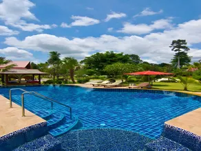 Bueng Bua Thong - Image 2