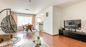 Luxe apt with parking & garden in wilrijk antwerp - Image 2