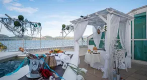 Hotel Butterfly - Image 2