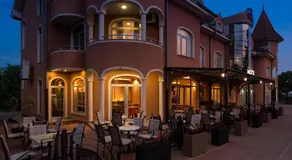 Garni Hotel Royal Crown - Image 3