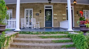 Beautiful 6 Bed, 5 Bath Historic Savannah Home - Image 5