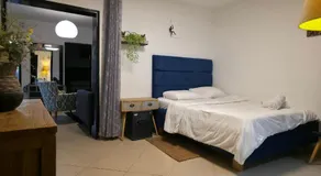 BOND Suites - Image 4
