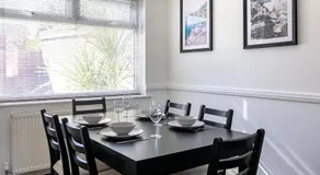 Bright 2BR House with Garden & EV Parking Sleeps 5 - Image 2
