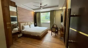 Yatram Hostel - Image 2