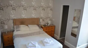 The Sefton Hotel - Image 3