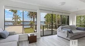 Paradise Palms - Image 2