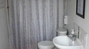 Hab baño privado aeropuerto - Image 4