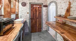 Marton Lodge - Image 4