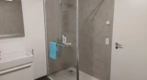 2 bedrooms with private balcony - Image 4