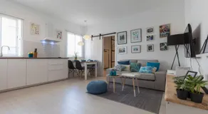 PRECIOSO APT DISEÑO 2 HAB SEVILLA - Image 5