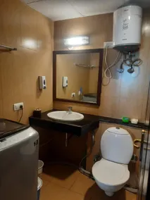 Two Bedroom Apartment, parking ,pristine snow view - Image 3