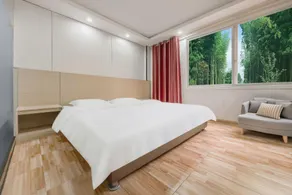 Anyi Fenghe Hotel - Image 2