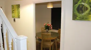 4 Bedroom house, Parking, Wi-Fi, Near Town Centre - Image 5
