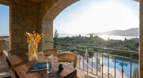 Ipsό Kardamyli - Image 2