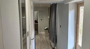 1-Bed - Sleeps 2 - Acton Park & Stn Close - Image 3