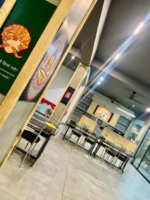 Randhir Hotel & Restaurant - Image 5