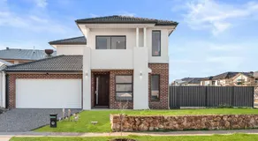 Bright & Roomy 5BR Clyde North Home - Image 4