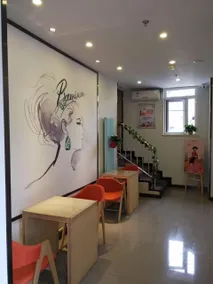 7Days Premium Beijing Xidan Lingjing Hutong Metro Station Branch - Image 2