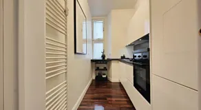 Designed Pop Apartment 2 Bedrooms, 2 Baths in Milan Center - WiFi, AC, steps from Subway M1 and M2, Central Station and Airport connected - Image 4