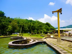 Yue Jing Commercial Hotel - Image 3