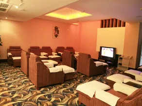 Cheerful Hotel - Image 5