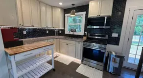 Near Battery Games Firepit Kitchen Laundry Patio - Image 2