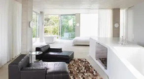 H-House Architectural Residence - Image 2