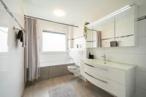 Serene Swiss Apt | scenic balcony views + parking - Image 2